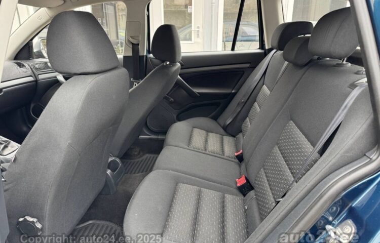 Osta käytetty Skoda Octavia Comfortline Facelift 1.2 77 kW  väri  Tallinnasta