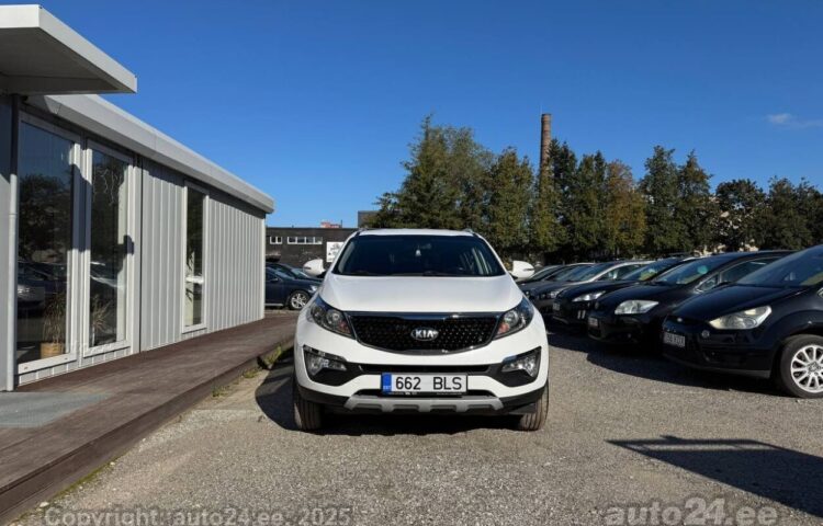 Osta käytetty Kia Sportage Deluxe edition 2.0 122 kW  väri  Tallinnasta