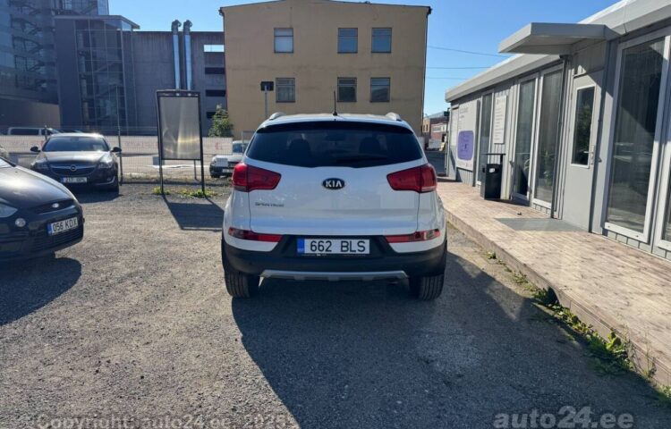 Osta käytetty Kia Sportage Deluxe edition 2.0 122 kW  väri  Tallinnasta