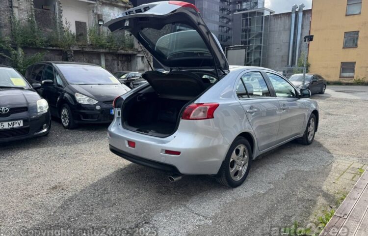 Osta kasutatud Mitsubishi Lancer Sportback 1.5 80 kW  värv  Tallinnas