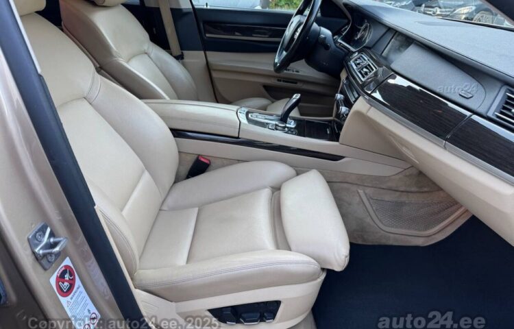 By used BMW 730 Comfortline 3.0 180 kW  color  for Sale in Tallinn