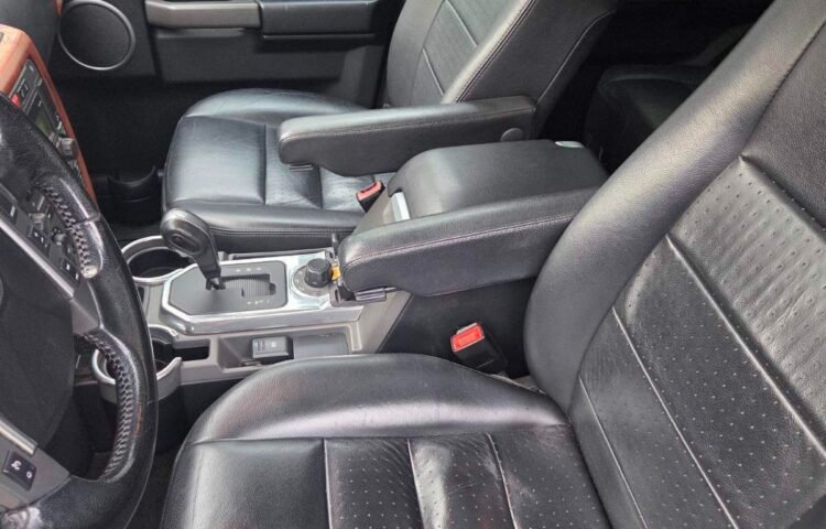 Osta kasutatud Land Rover Discovery 3 ATM 2.7 140 kW  värv  Tallinnas