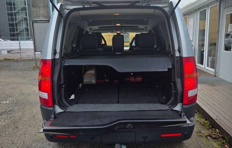 Osta kasutatud Land Rover Discovery 3 ATM 2.7 140 kW  värv  Tallinnas