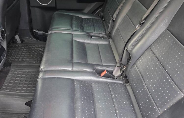 Osta kasutatud Land Rover Discovery 3 ATM 2.7 140 kW  värv  Tallinnas