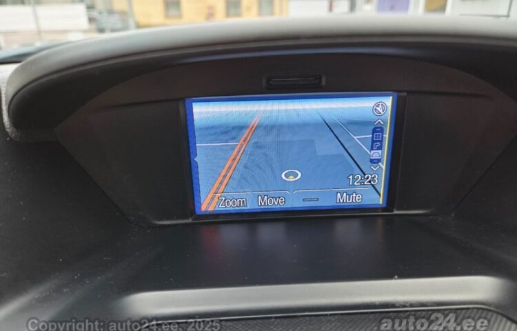 Osta kasutatud Ford Kuga Ghia 2.0 120 kW  värv  Tallinnas