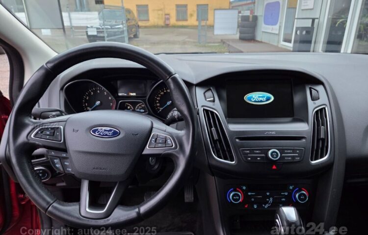 Osta kasutatud Ford Focus 1.0 92 kW  värv  Tallinnas