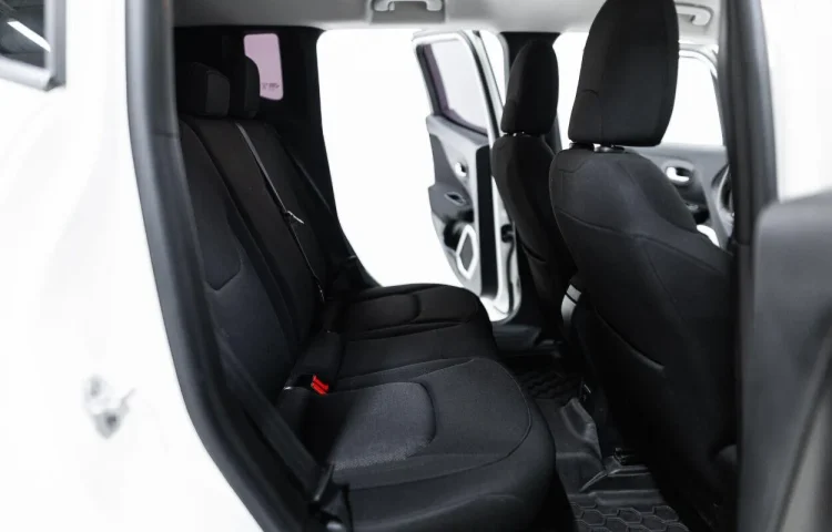 Osta kasutatud Jeep Renegade 2017 värv valge Tallinnas