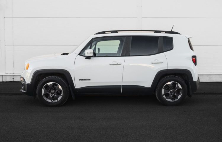Osta kasutatud Jeep Renegade 2017 värv valge Tallinnas
