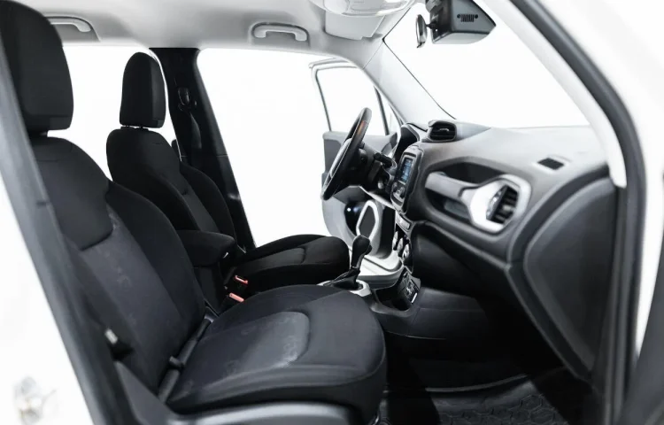 Osta kasutatud Jeep Renegade 2017 värv valge Tallinnas