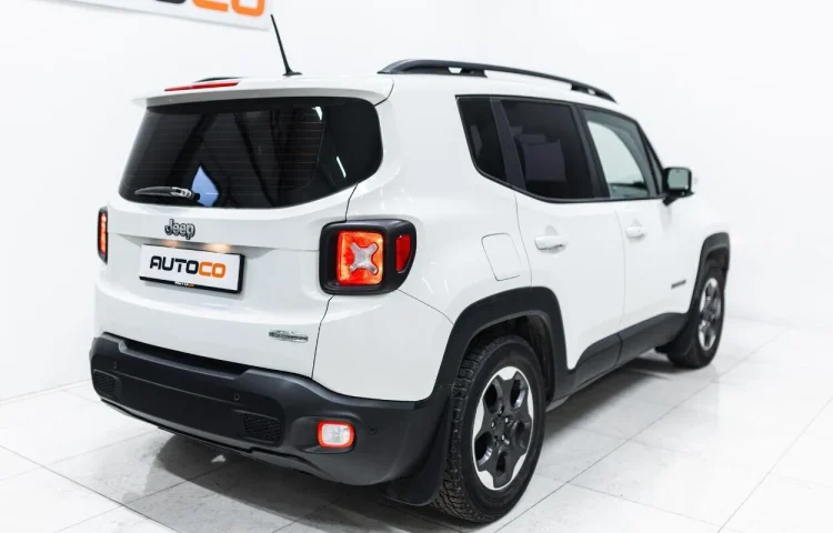 Osta kasutatud Jeep Renegade 2017 värv valge Tallinnas