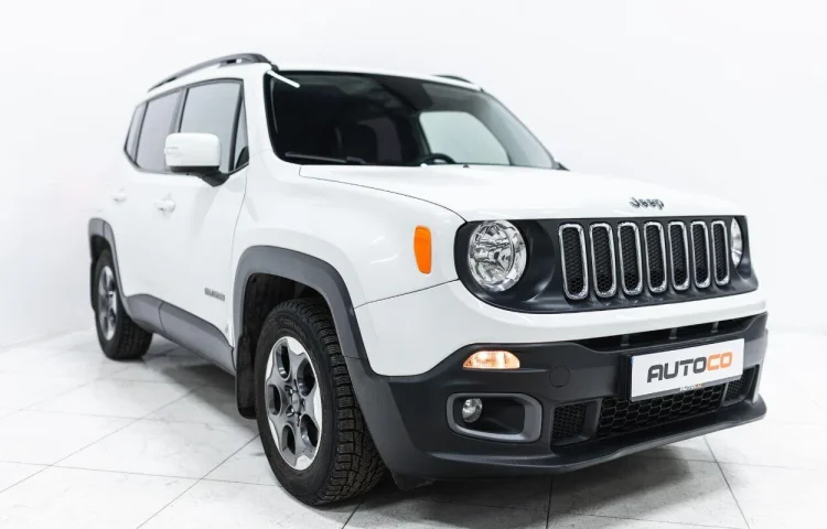 Osta kasutatud Jeep Renegade 2017 värv valge Tallinnas