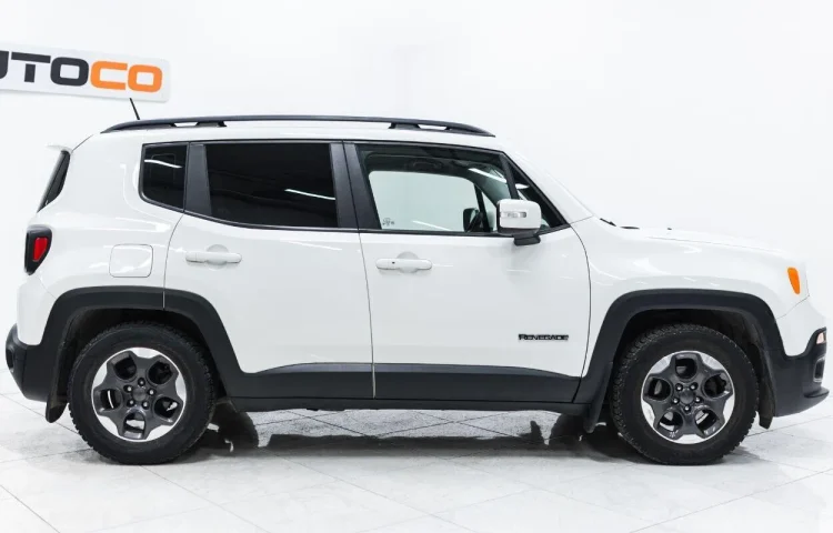 Osta kasutatud Jeep Renegade 2017 värv valge Tallinnas