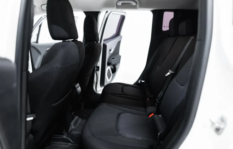Osta kasutatud Jeep Renegade 2017 värv valge Tallinnas