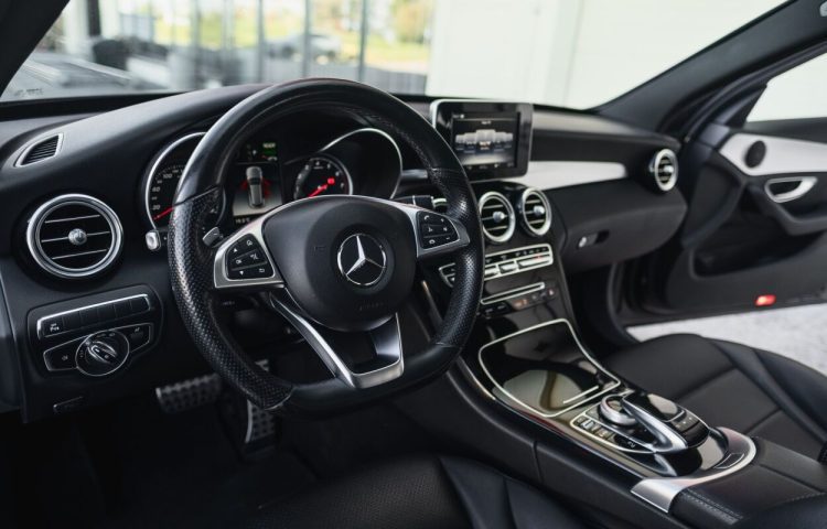 Osta kasutatud Mercedes-Benz C-klass: C 350 2017 värv must Tallinnas