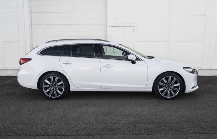 Osta kasutatud Mazda 6 2020 värv valge Tallinnas
