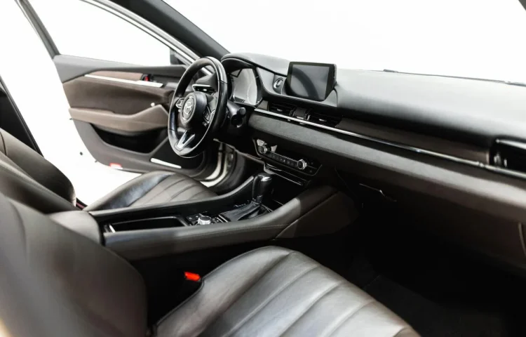 Osta kasutatud Mazda 6 2020 värv valge Tallinnas