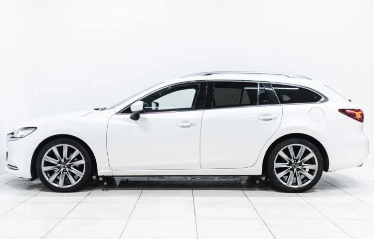 Osta kasutatud Mazda 6 2020 värv valge Tallinnas