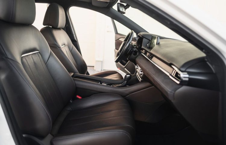 Osta kasutatud Mazda 6 2020 värv valge Tallinnas