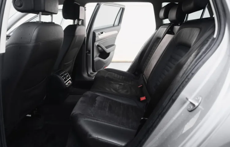 Osta kasutatud Volkswagen Passat 2016 värv hall, hõbedane Tallinnas
