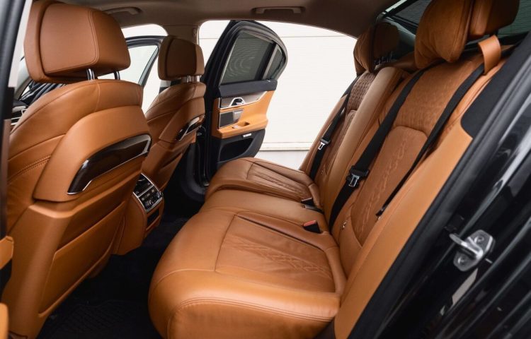 Osta kasutatud BMW 7 seeria: 730 2017 värv tumehall Tallinnas