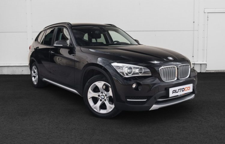 Osta kasutatud BMW X1 2012 värv must Tallinnas