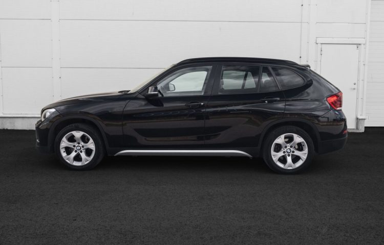 Osta kasutatud BMW X1 2012 värv must Tallinnas