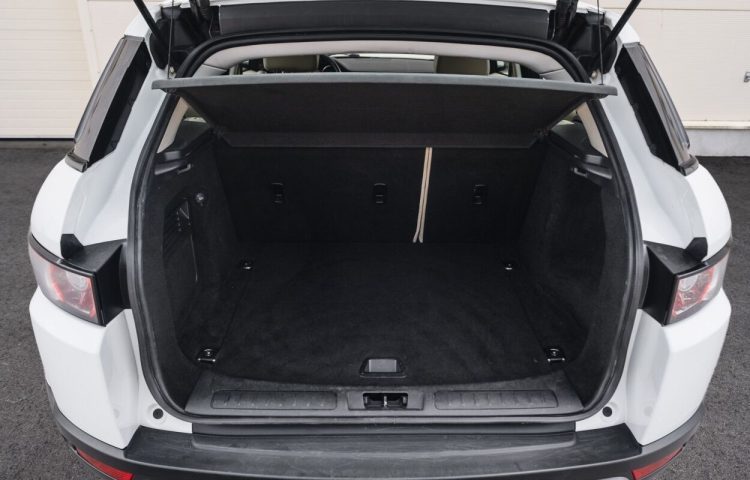 Osta kasutatud Land Rover Range Rover Evoque 2012 värv valge Tallinnas
