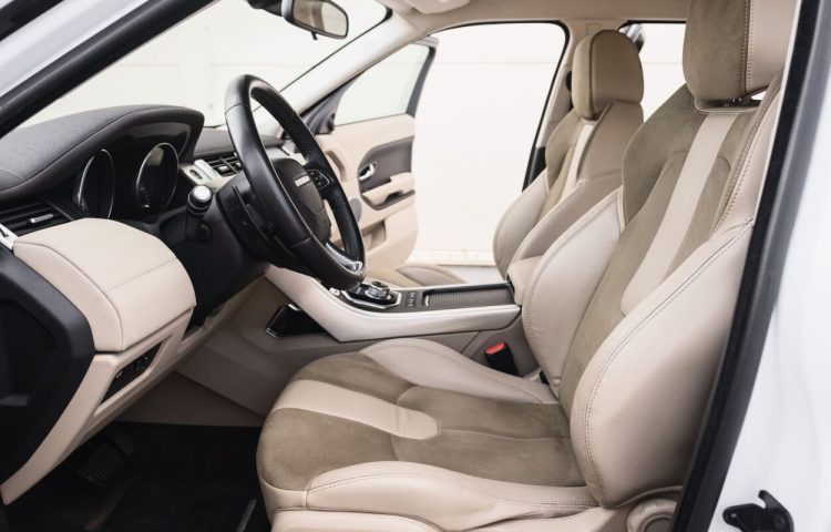 Osta kasutatud Land Rover Range Rover Evoque 2012 värv valge Tallinnas