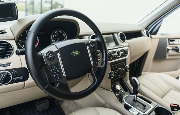 Osta käytetty Land Rover Discovery: Discovery 4 2010 väri green Tallinnasta