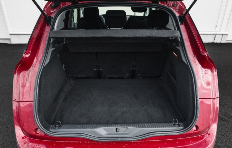 By used Citroen C4 Picasso: C4 Picasso 2013 color red for Sale in Tallinn