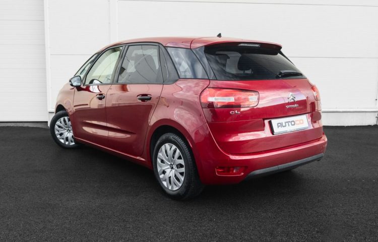 By used Citroen C4 Picasso: C4 Picasso 2013 color red for Sale in Tallinn