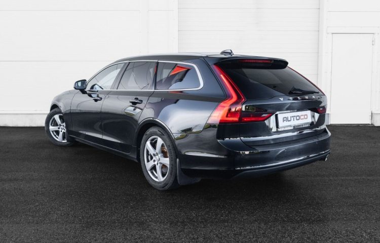 Osta kasutatud Volvo V90 2017 värv must Tallinnas