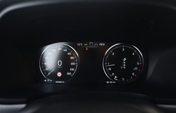 Osta kasutatud Volvo V90 2017 värv must Tallinnas