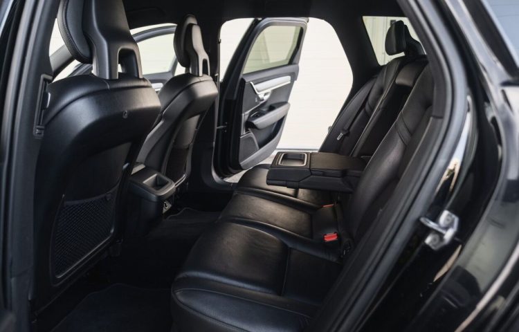 Osta kasutatud Volvo V90 2017 värv must Tallinnas