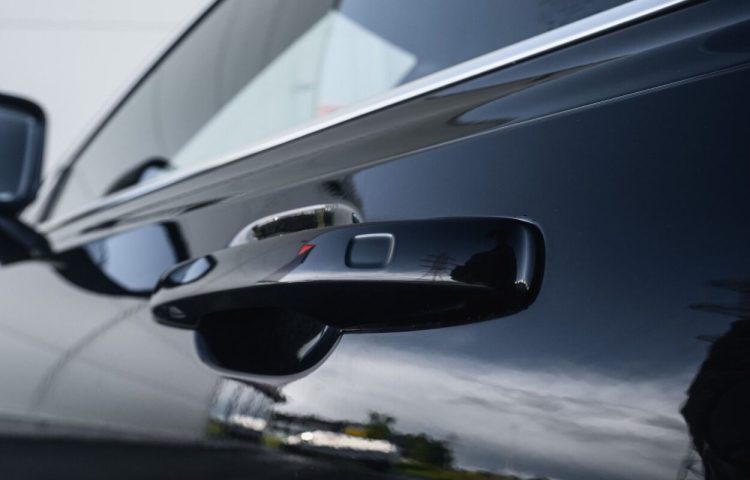 Osta kasutatud Volvo V90 2017 värv must Tallinnas