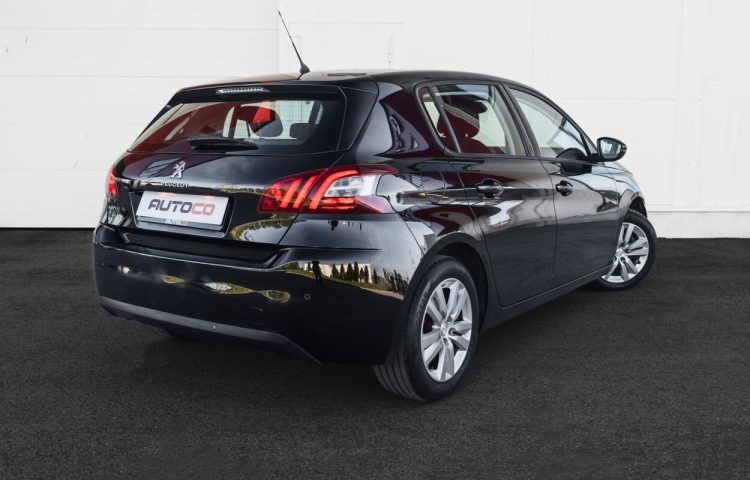 Osta kasutatud Peugeot 308 2015 värv must Tallinnas