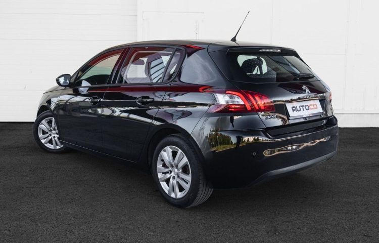 Osta kasutatud Peugeot 308 2015 värv must Tallinnas