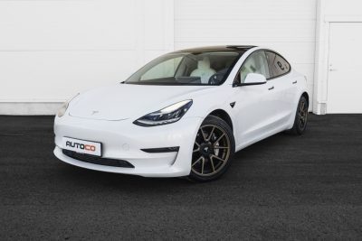 Osta kasutatud Tesla Model 3 2020 värv valge Tallinnas