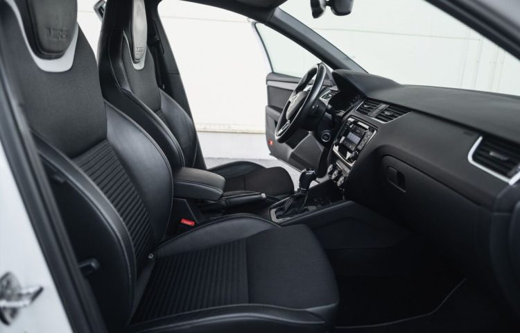 Osta kasutatud Skoda Octavia 2014 värv valge Tallinnas