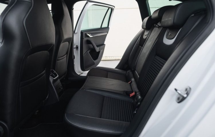 Osta kasutatud Skoda Octavia 2014 värv valge Tallinnas