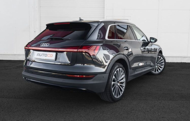 Osta kasutatud Audi e-tron 2020 värv hall Tallinnas