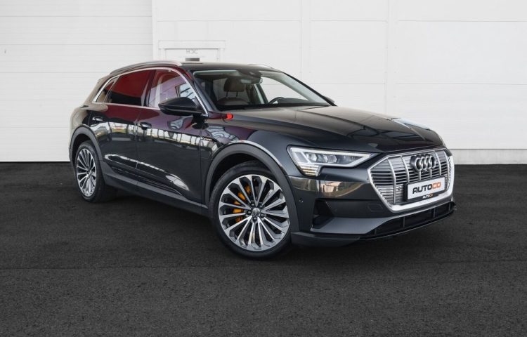 Osta kasutatud Audi e-tron 2020 värv hall Tallinnas