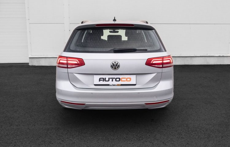 By used Volkswagen Passat 2015 color silver for Sale in Tallinn