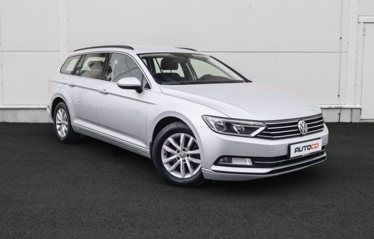 By used Volkswagen Passat 2015 color silver for Sale in Tallinn