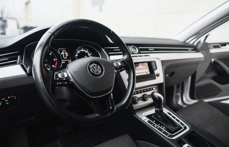 By used Volkswagen Passat 2015 color silver for Sale in Tallinn