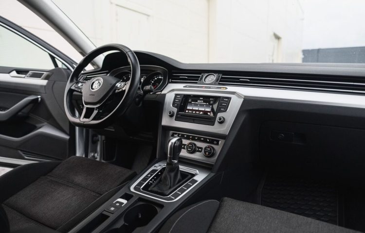 By used Volkswagen Passat 2015 color silver for Sale in Tallinn
