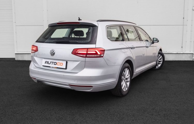 By used Volkswagen Passat 2015 color silver for Sale in Tallinn