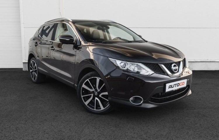 Osta kasutatud Nissan Qashqai: Qashqai 2014 värv tumelilla Tallinnas