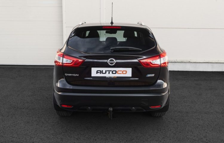 Osta kasutatud Nissan Qashqai: Qashqai 2014 värv tumelilla Tallinnas