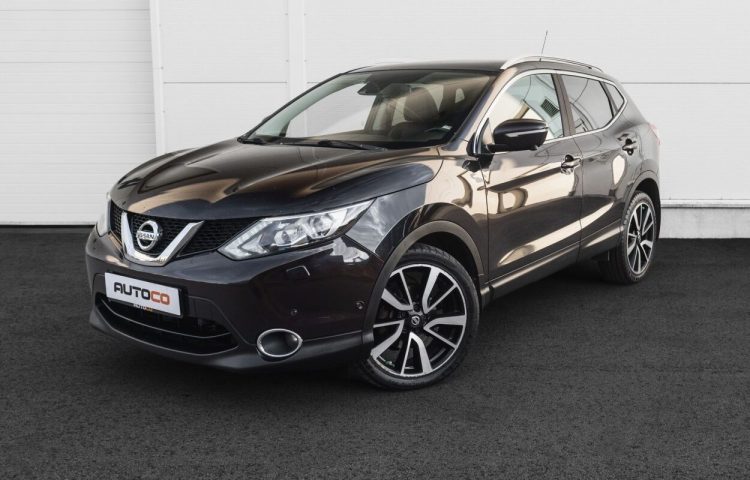 Osta kasutatud Nissan Qashqai: Qashqai 2014 värv tumelilla Tallinnas